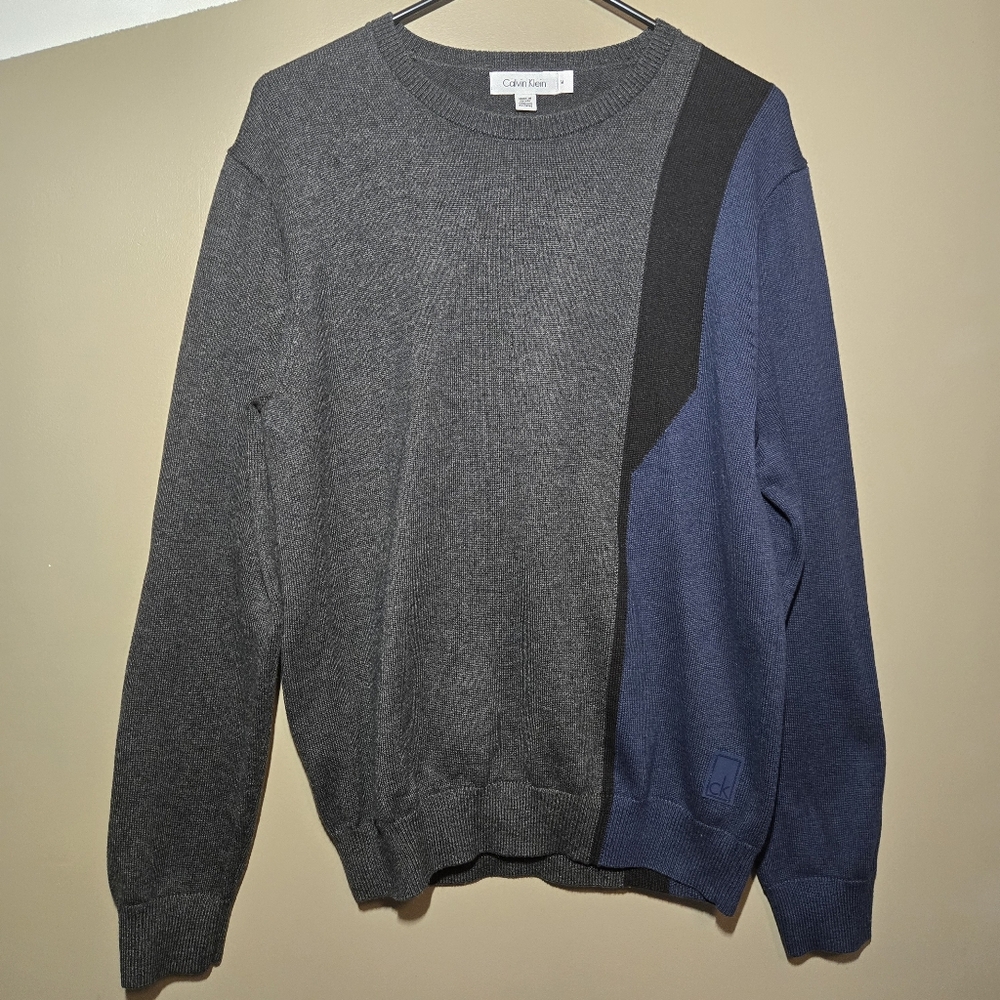 Calvin Klein Men's Sweater Size Medium Gray Blue Colorblock Crewneck Knit CK